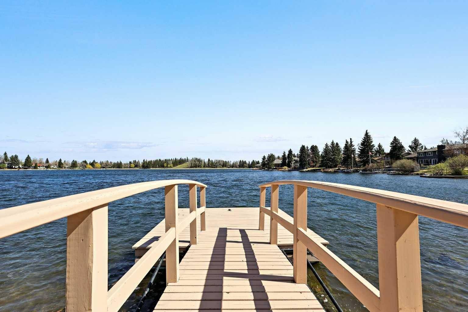 Calgary, AB T2X 1P2,104 Midpark CRES Southeast