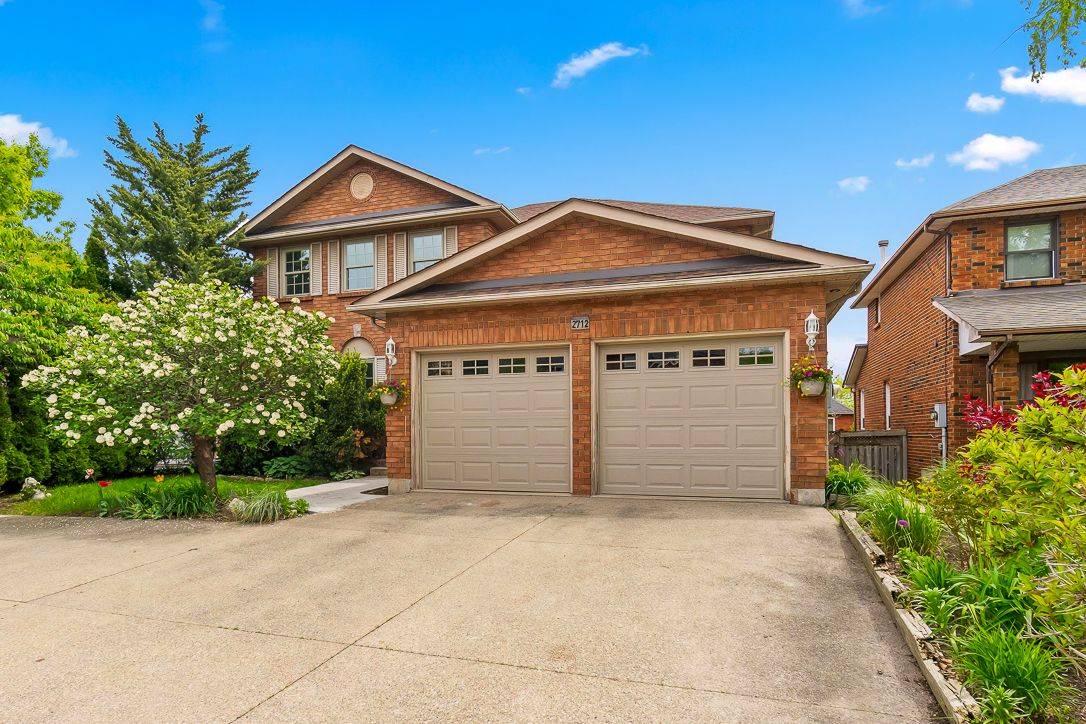 2712 Ashridge PL, Oakville, ON L6J 7K3