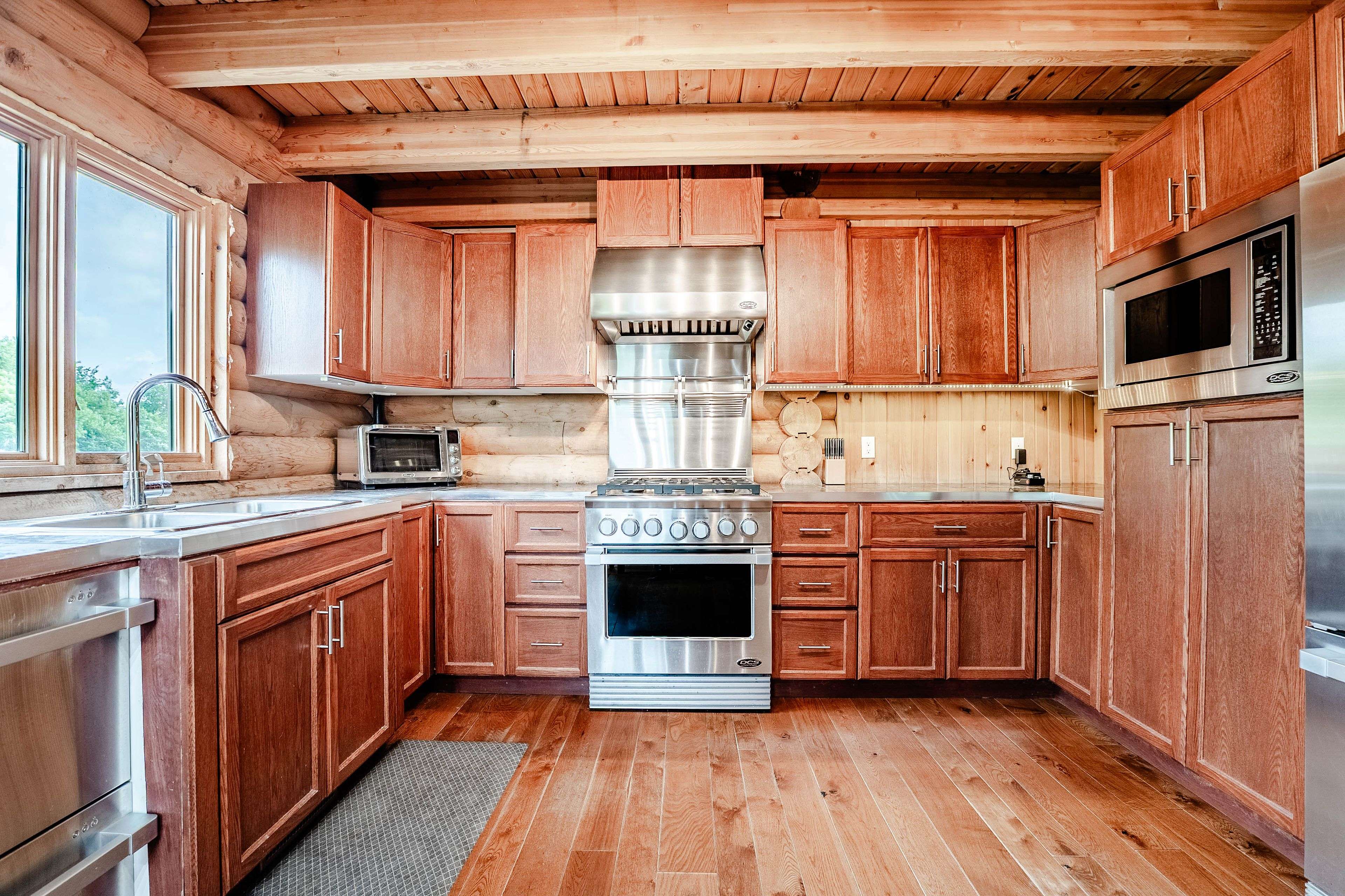 North Glengarry, ON K0C 1J0,19799 County 24 RD