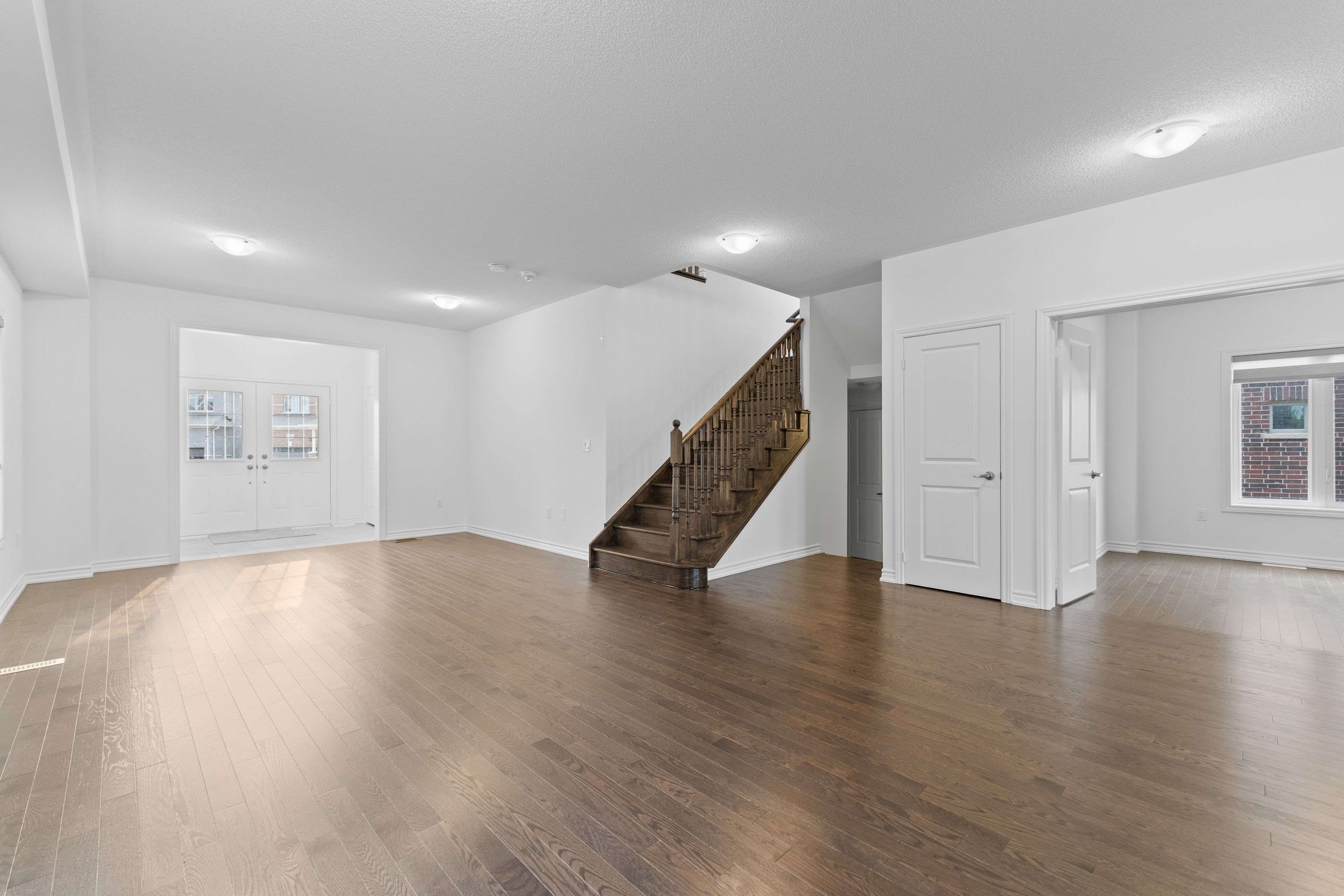 Southgate, ON N0C 1B0,335 Russell ST