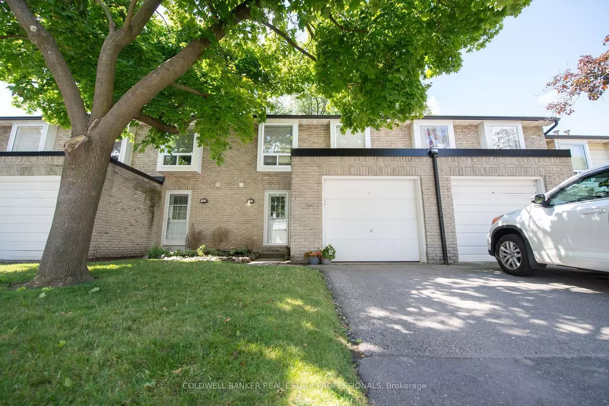 Markham, ON L3T 3E7,264 Royal Orchard BLVD #22