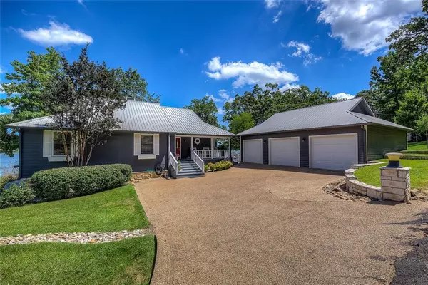 Scroggins, TX 75480,203 Hickory Hill Lane