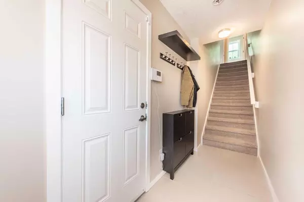 Calgary, AB T3H 0X3,410 Ascot CIR Southwest