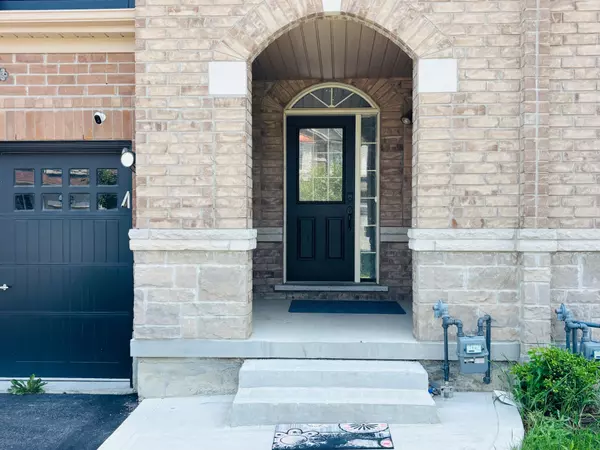 26 Ivor CRES, Brampton, ON L7A 4L6