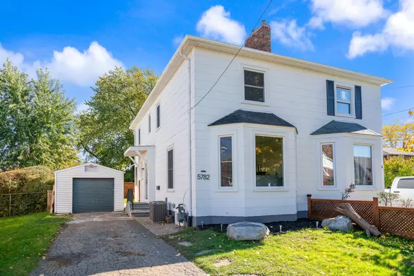 Niagara Falls, ON L2G 5E2,5782 Byng AVE
