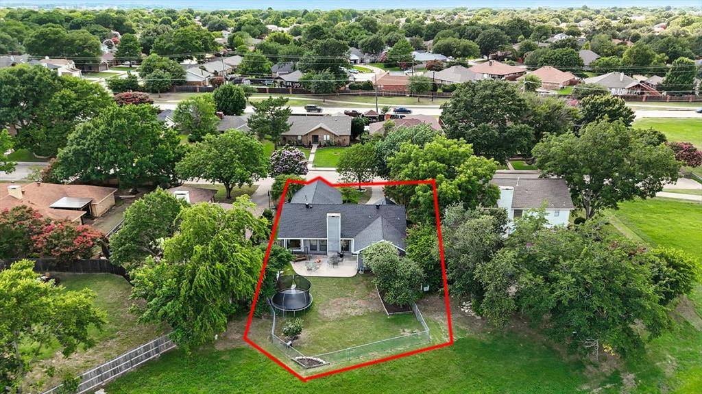 Lewisville, TX 75077,933 Reno Street