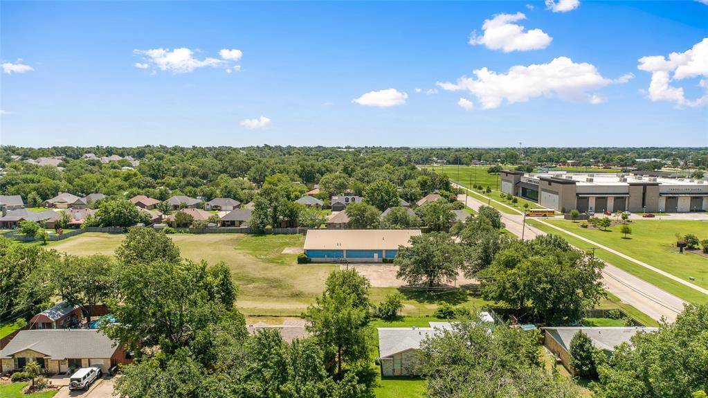 Terrell, TX 75160,104 Charles Lane