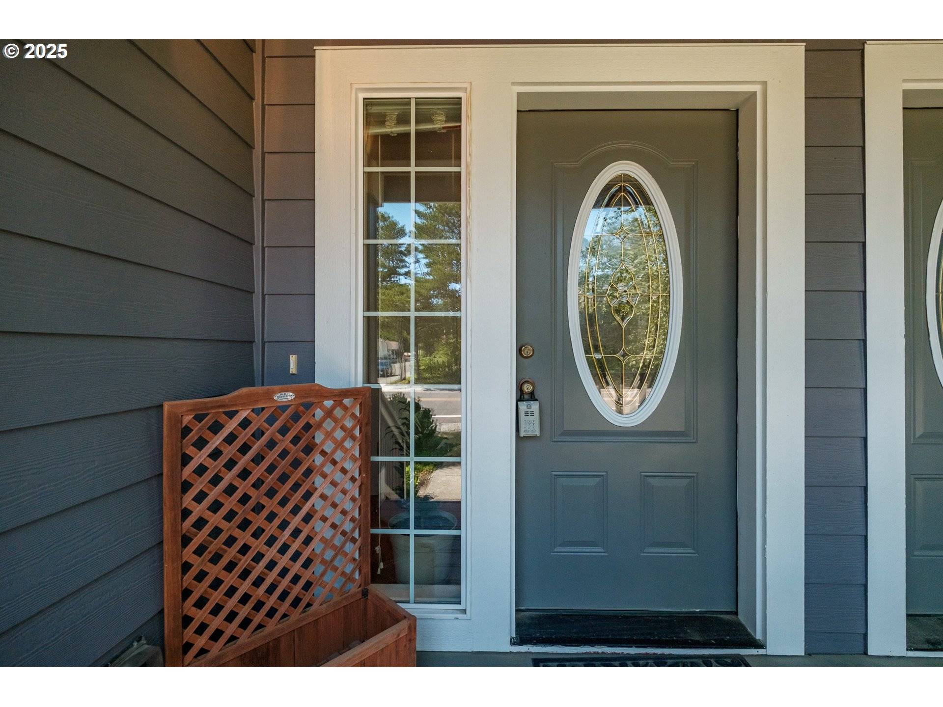 Florence, OR 97439,1036 9th ST