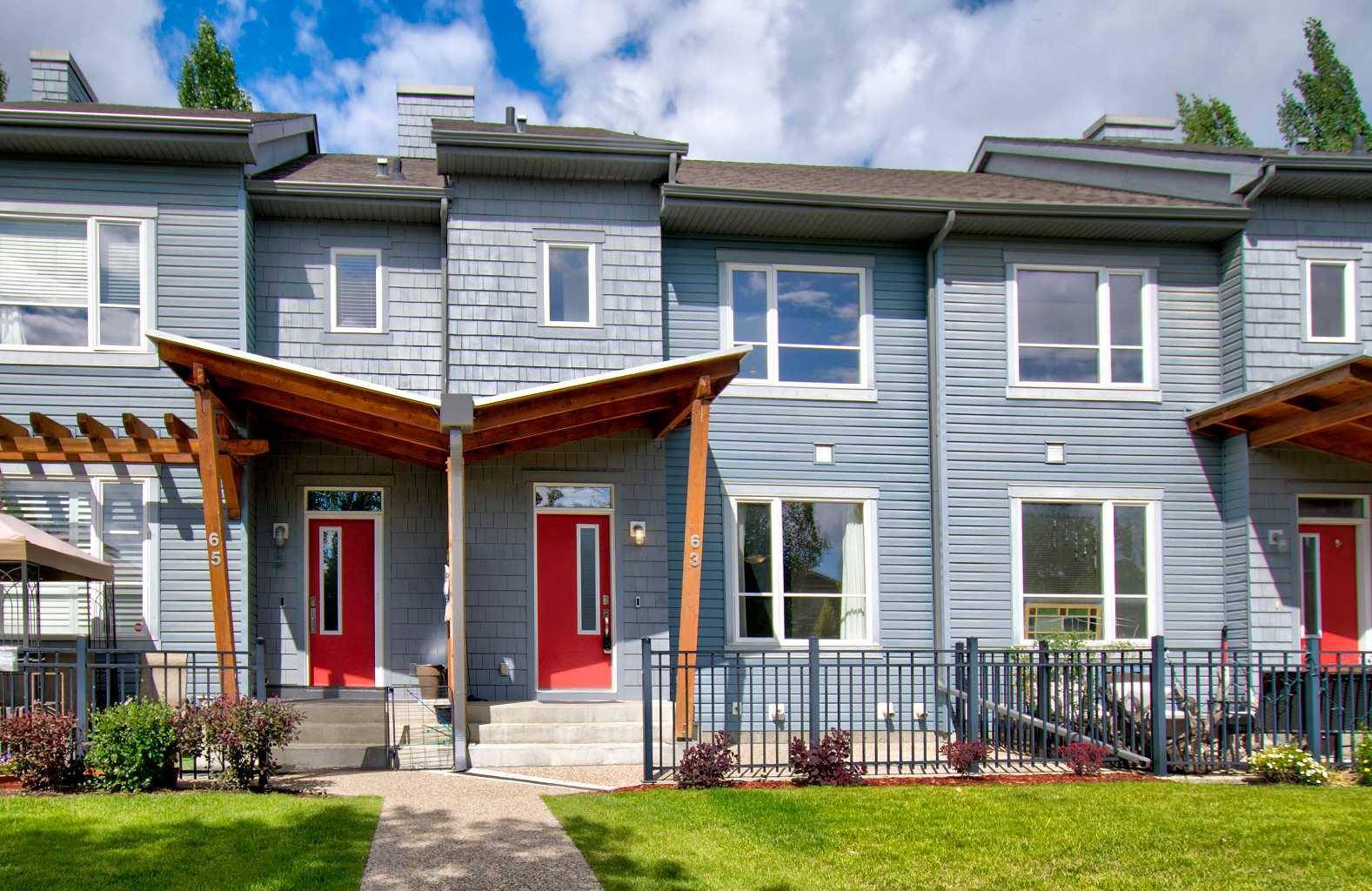 63 Chapalina SQ SE, Calgary, AB T2X 0L5