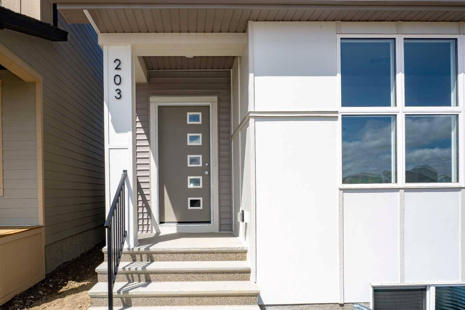 Calgary, AB T2A 7M5,203 Belvedere CRES Southeast