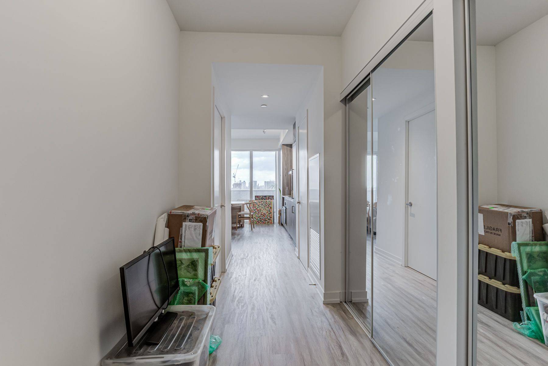 Toronto C08, ON M5E 0G1,55 Cooper ST #5601