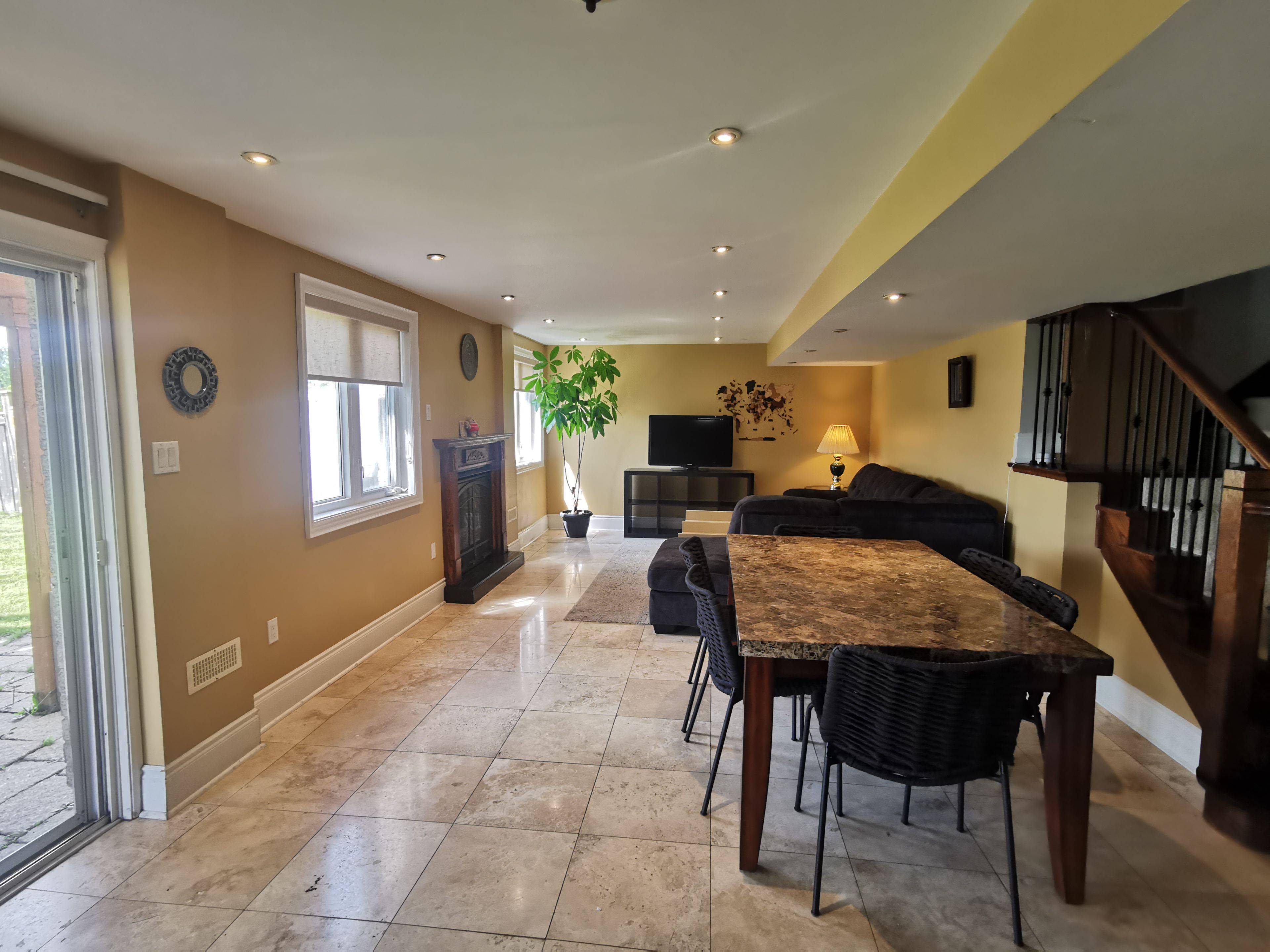 Richmond Hill, ON L4E 4S9,37 Townwood DR