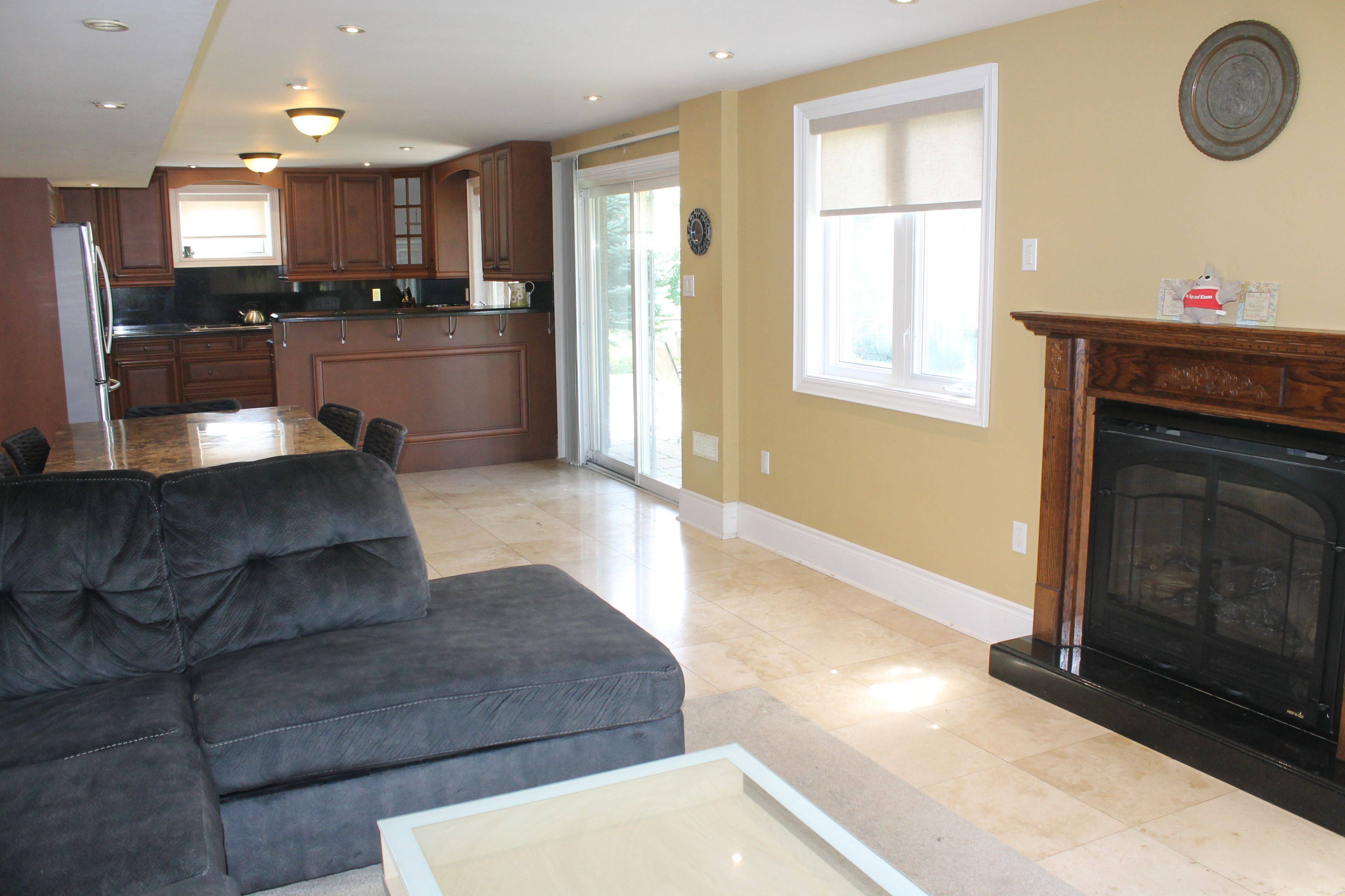 Richmond Hill, ON L4E 4S9,37 Townwood DR
