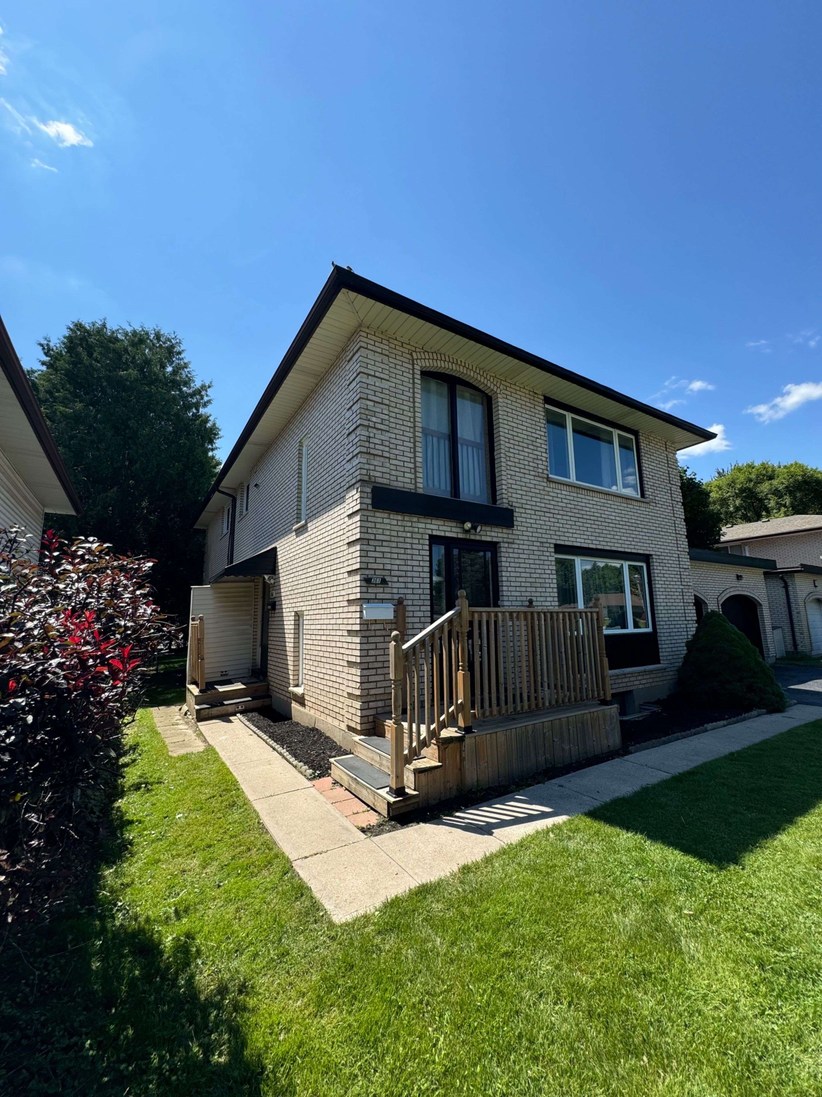 London East, ON N5Y 1E9,361 Vesta RD