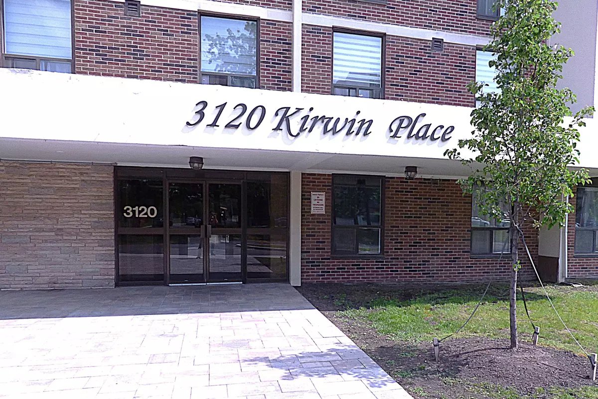 Mississauga, ON L5A 3R2,3120 Kirwin AVE #609