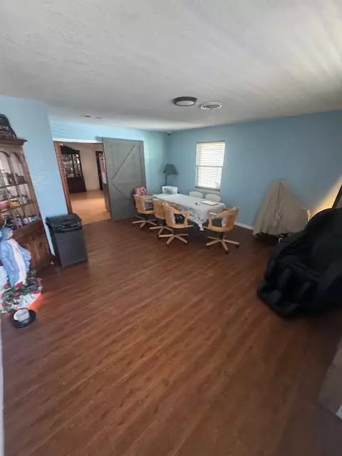 Irving, TX 75060,301 Charles Drive