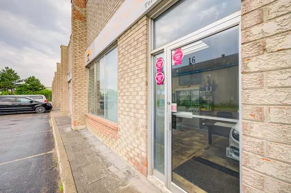 Richmond Hill, ON L4C 0A9,346 Newkirk RD #16