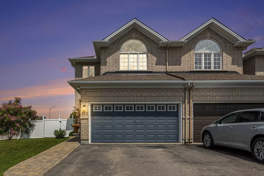 152 Desmond Trudeau DR, Arnprior, ON K7S 0H1