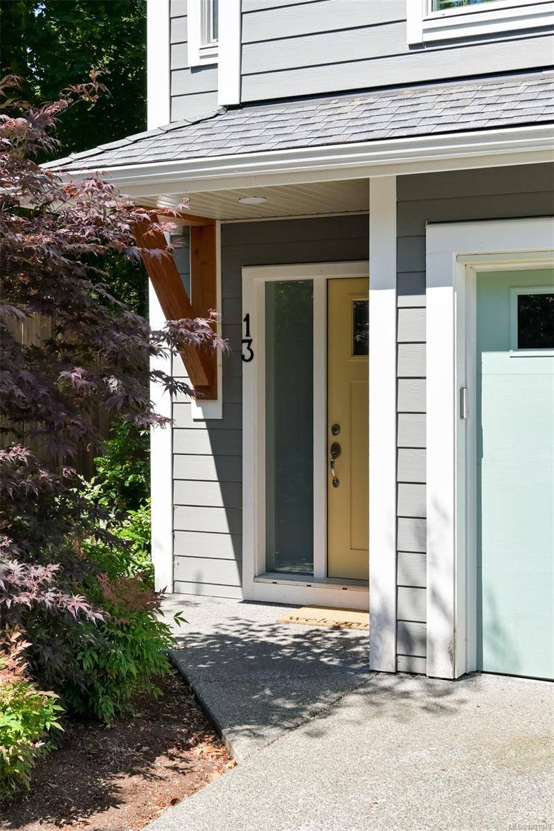 Duncan, BC V9L 2E8,1027 College St #13