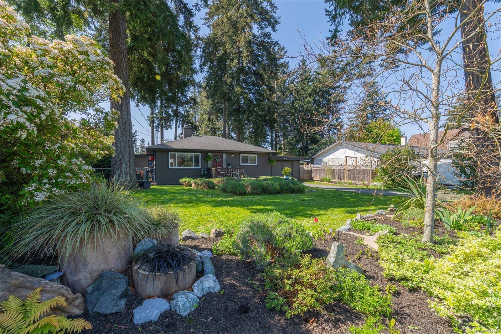 Colwood, BC V9C 2B8,455 Tipton Ave