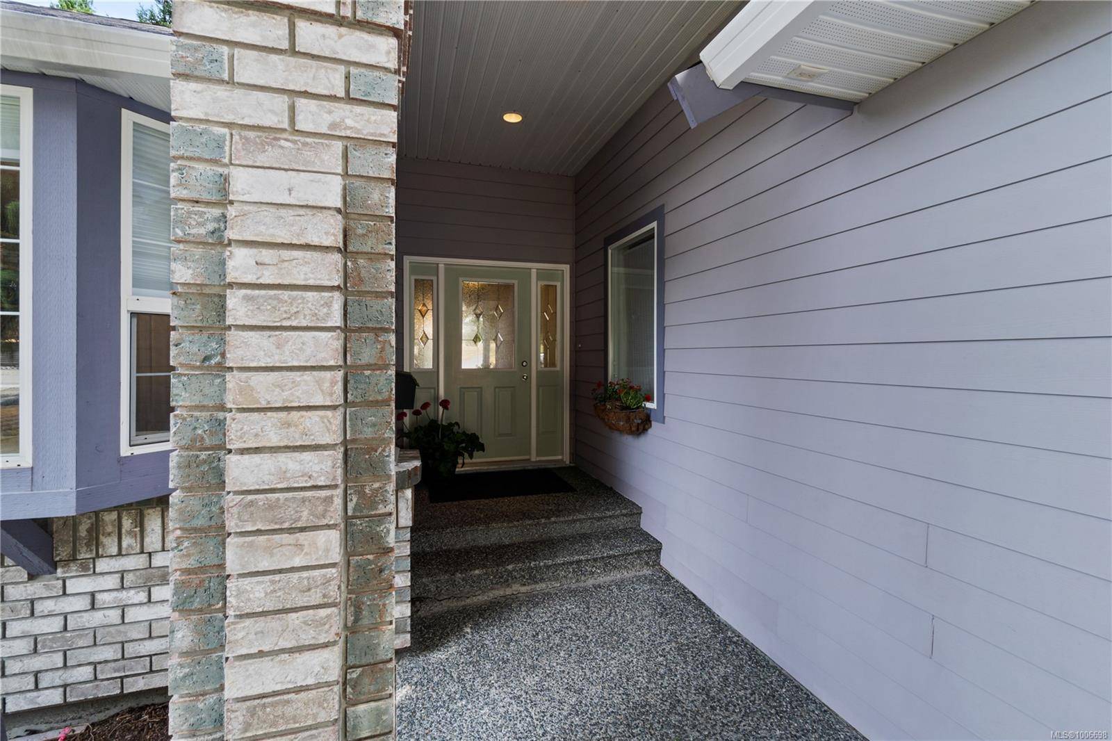 Nanaimo, BC V9T 4Z3,5524 Avro Way