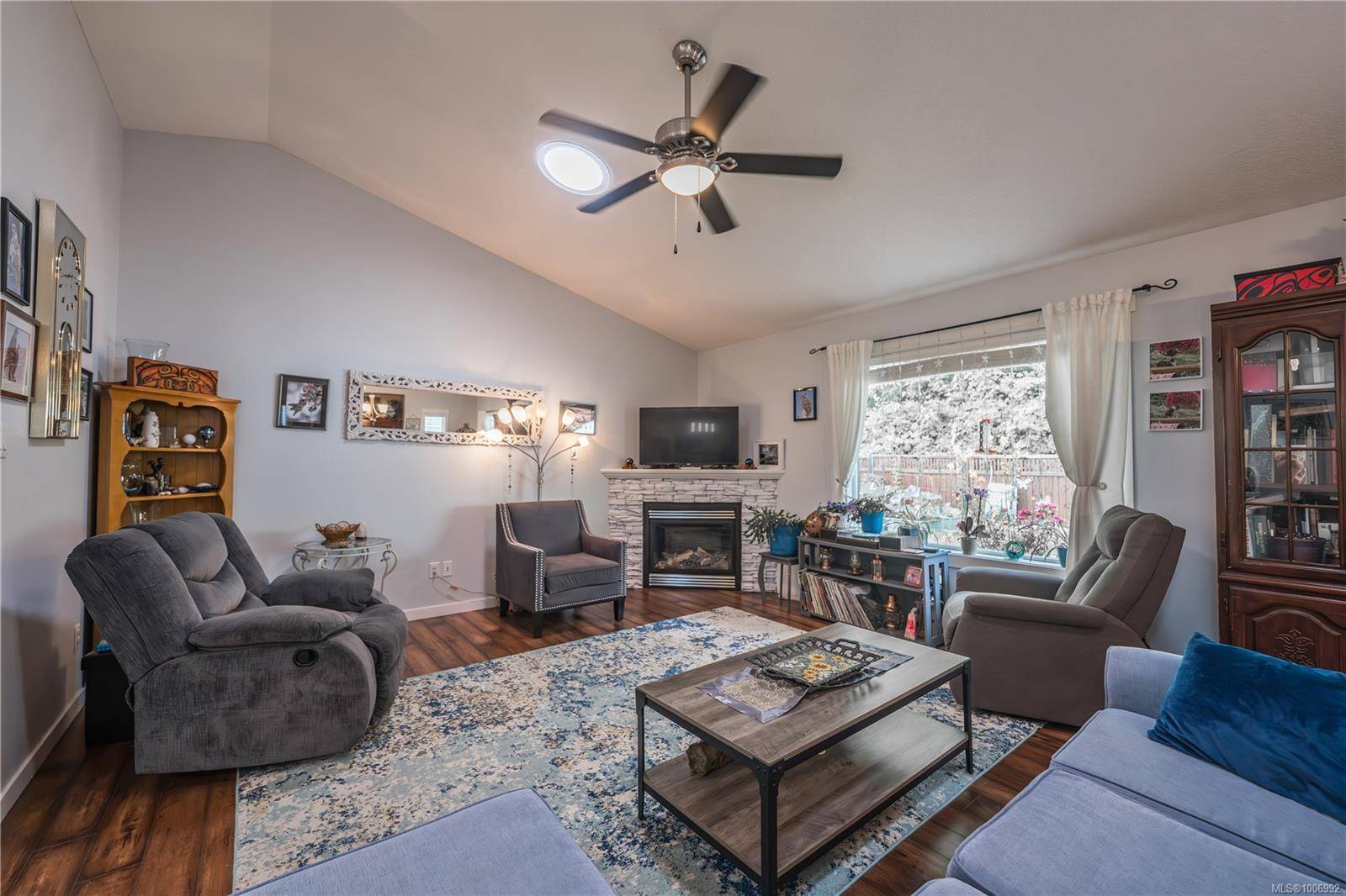Nanaimo, BC V9R 6R7,129 Cowling Pl