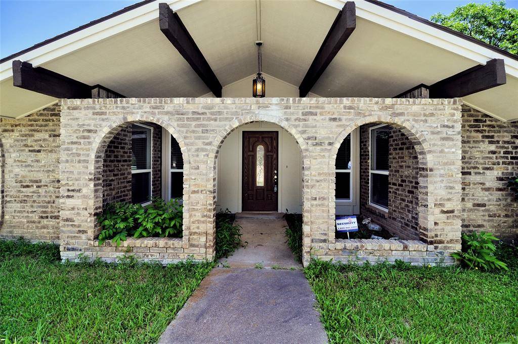 Fort Worth, TX 76133,6709 Santiago Avenue