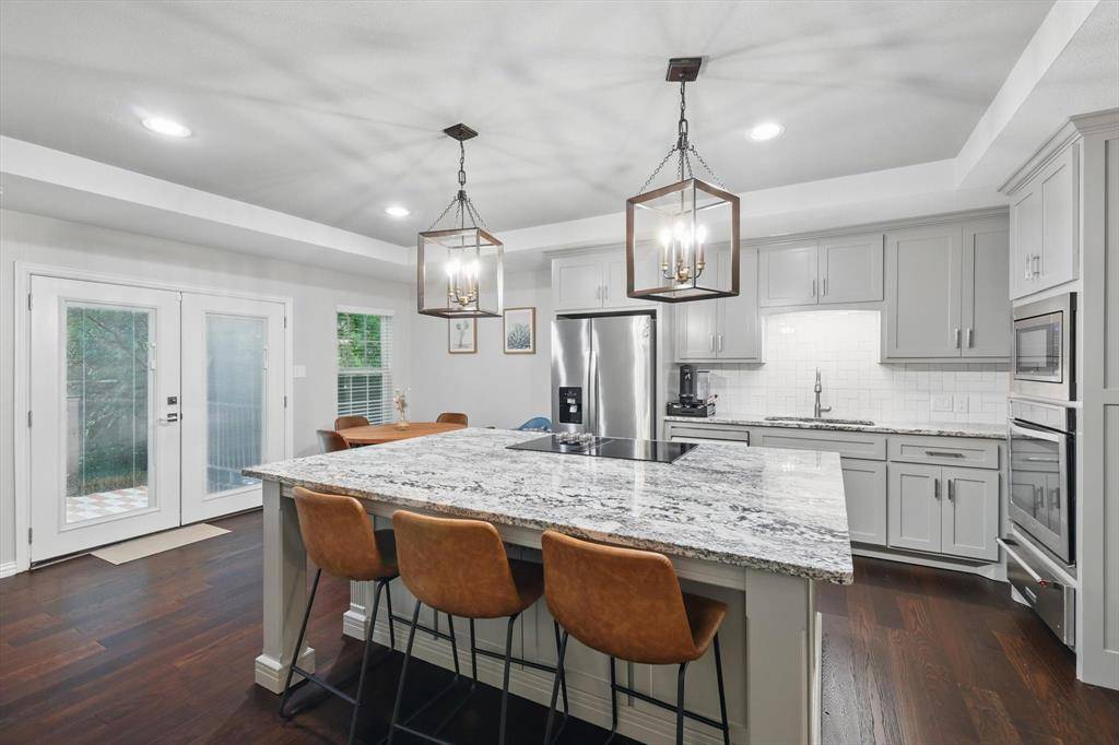 3713 Collinwood Avenue, Fort Worth, TX 76107