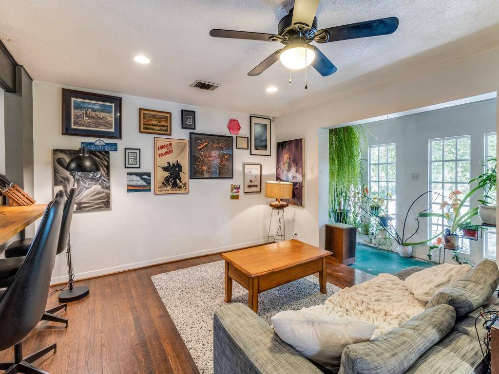 Dallas, TX 75223,6823 E Grand Avenue