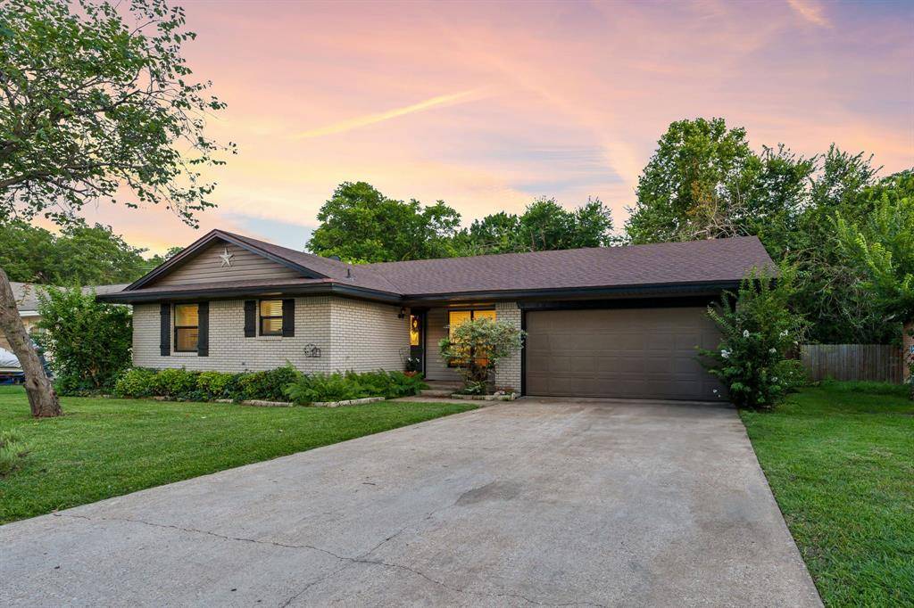 Allen, TX 75002,206 Allenwood Drive