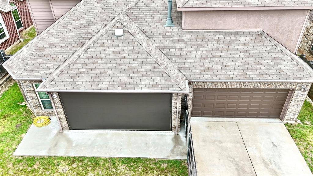Desoto, TX 75115,1808 River Run Drive
