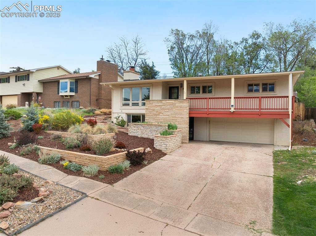 Colorado Springs, CO 80904,813 Panorama DR