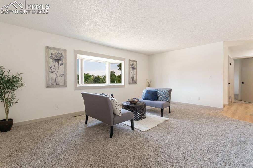 Colorado Springs, CO 80918,2838 Shadowglen DR