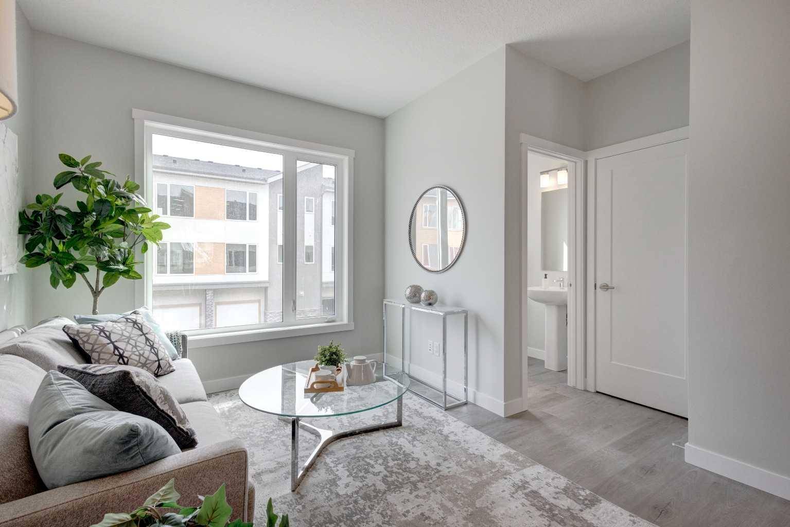 Calgary, AB T2Y 0T7,212 Shawnee SQ Southwest