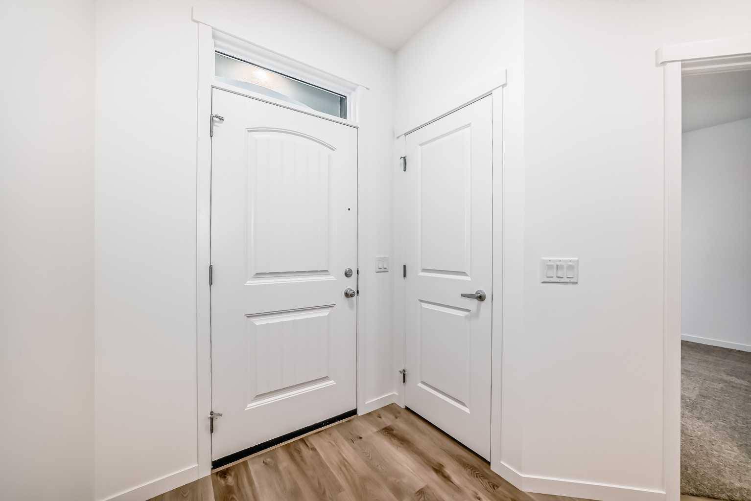 Calgary, AB T3M 4C7,107 Magnolia ST SE