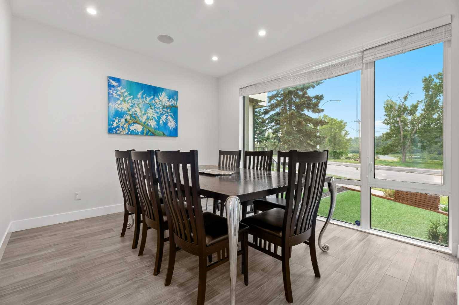 Calgary, AB T2N 3S7,2710 Parkdale BLVD NW