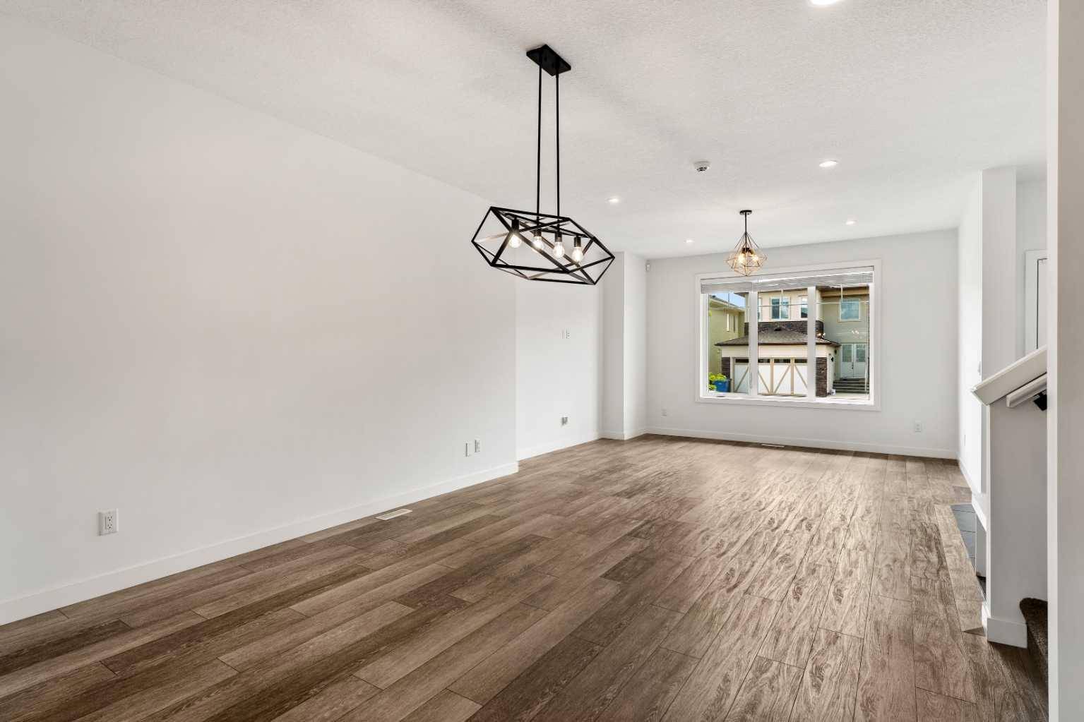 Chestermere, AB T1X 2N6,162 Chelsea GRV