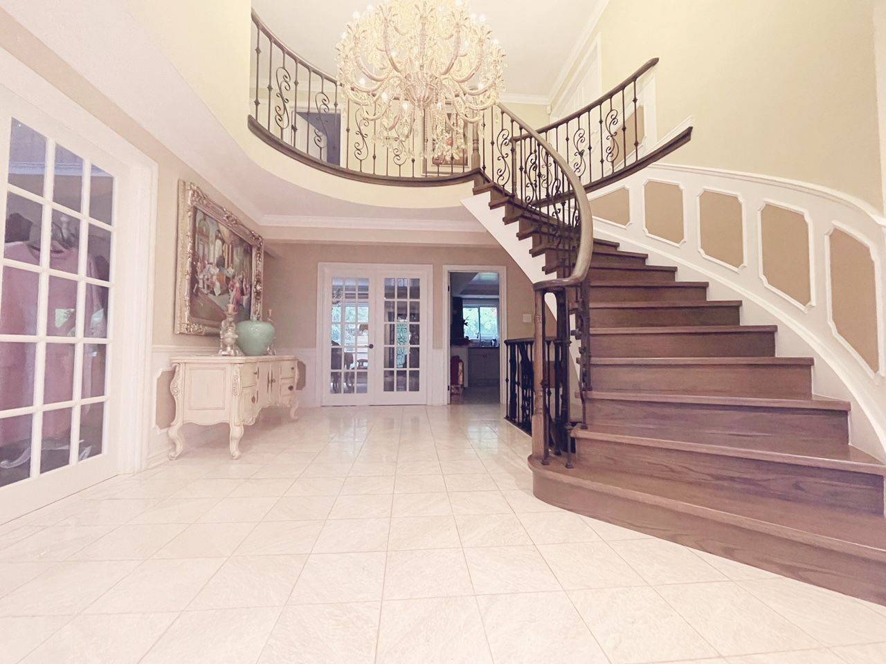 376 Banbury RD, Toronto C12, ON M2L 2B9