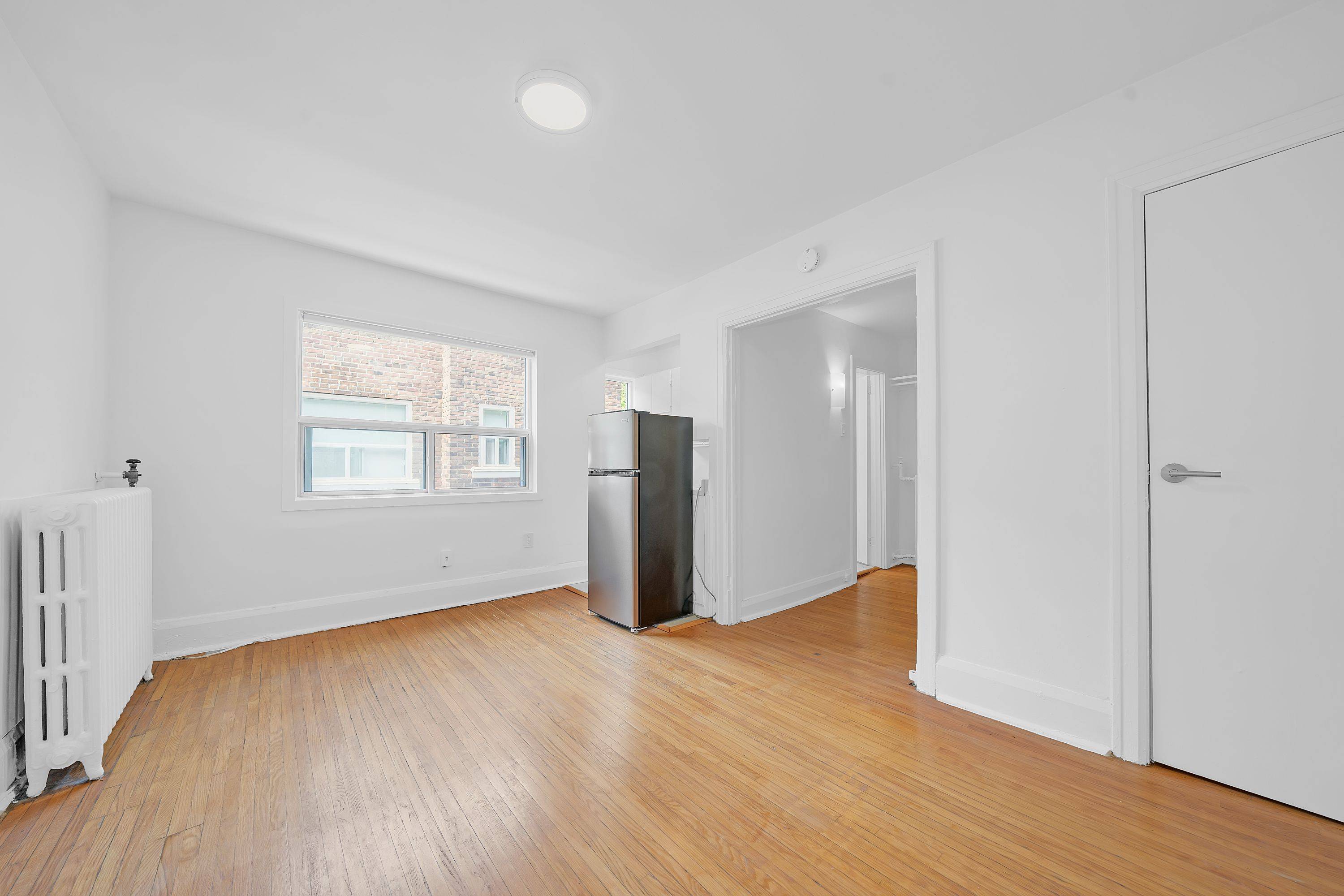 Toronto C02, ON M4V 1J4,26 Balmoral AVE #309