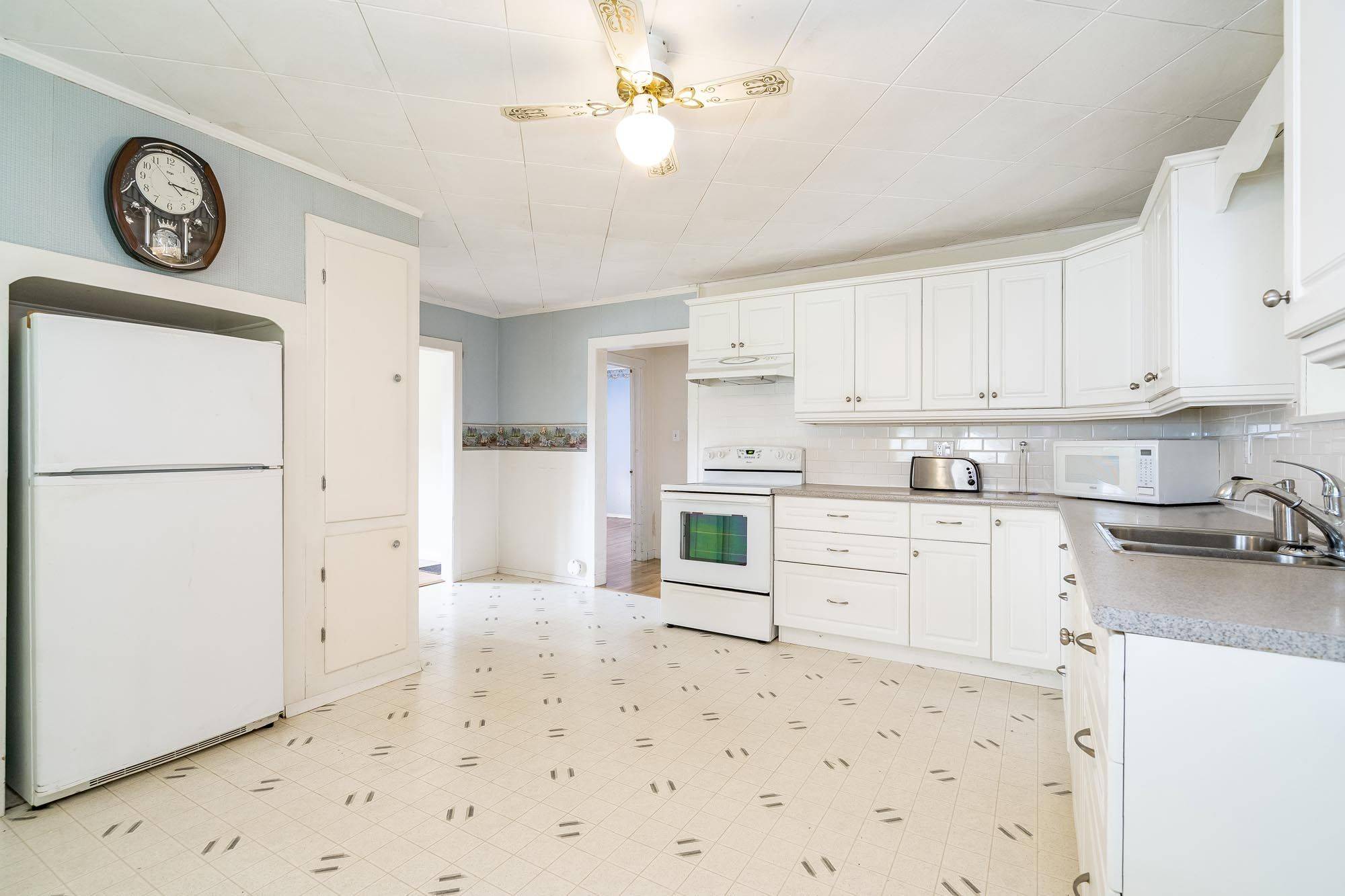 Penetanguishene, ON L9M 1L1,51 Harriet ST