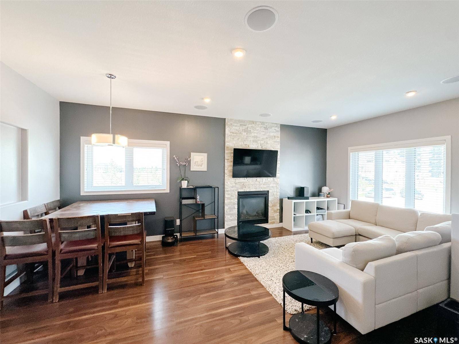 Saskatoon, SK S7W 0S8,575 Marlatte LANE