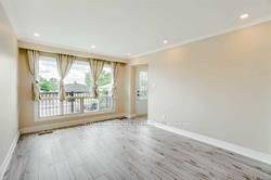 Mississauga, ON L5C 1Z5,3385 Ellengale (Upper) DR