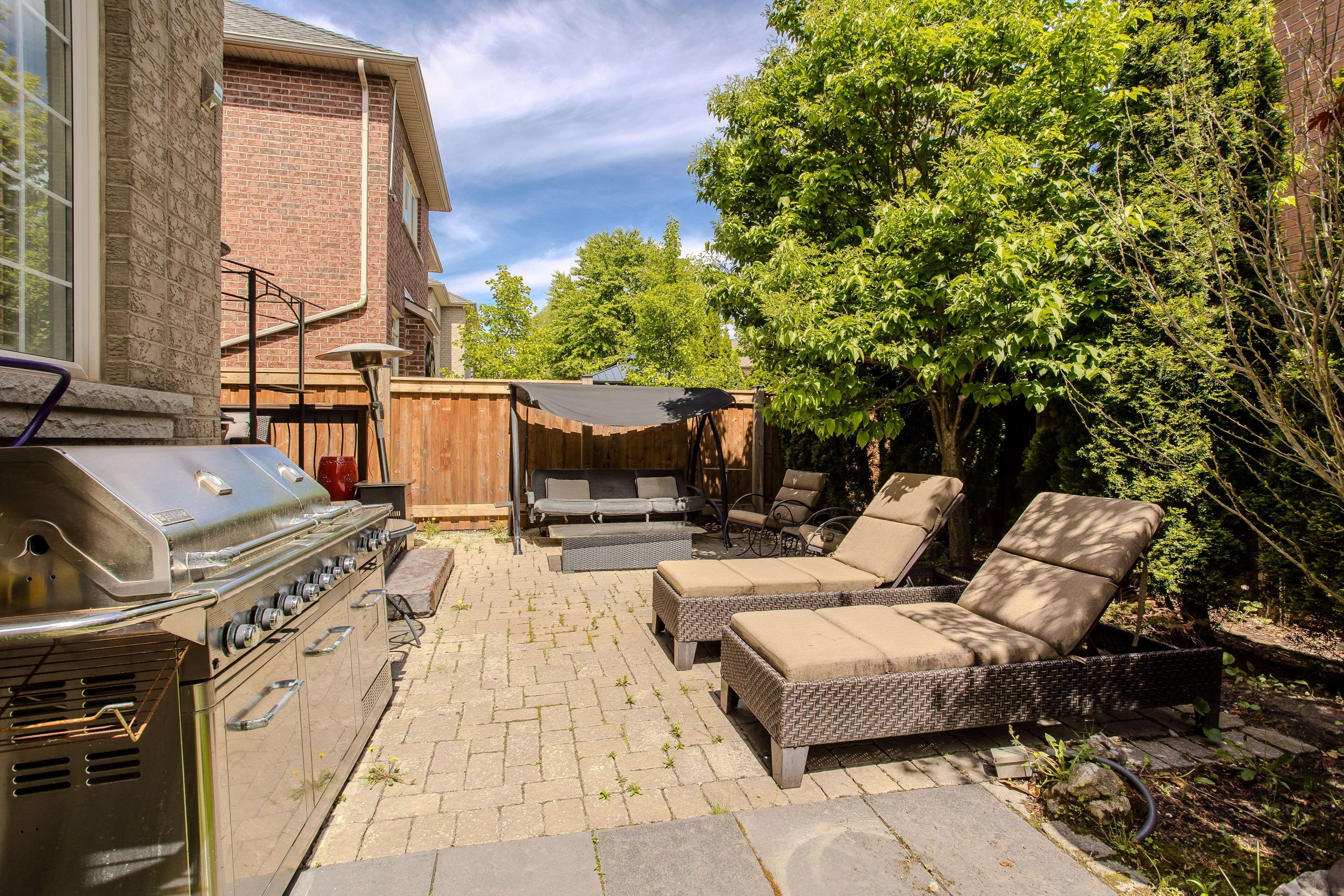 Oakville, ON L6L 6W8,373 Burloak DR