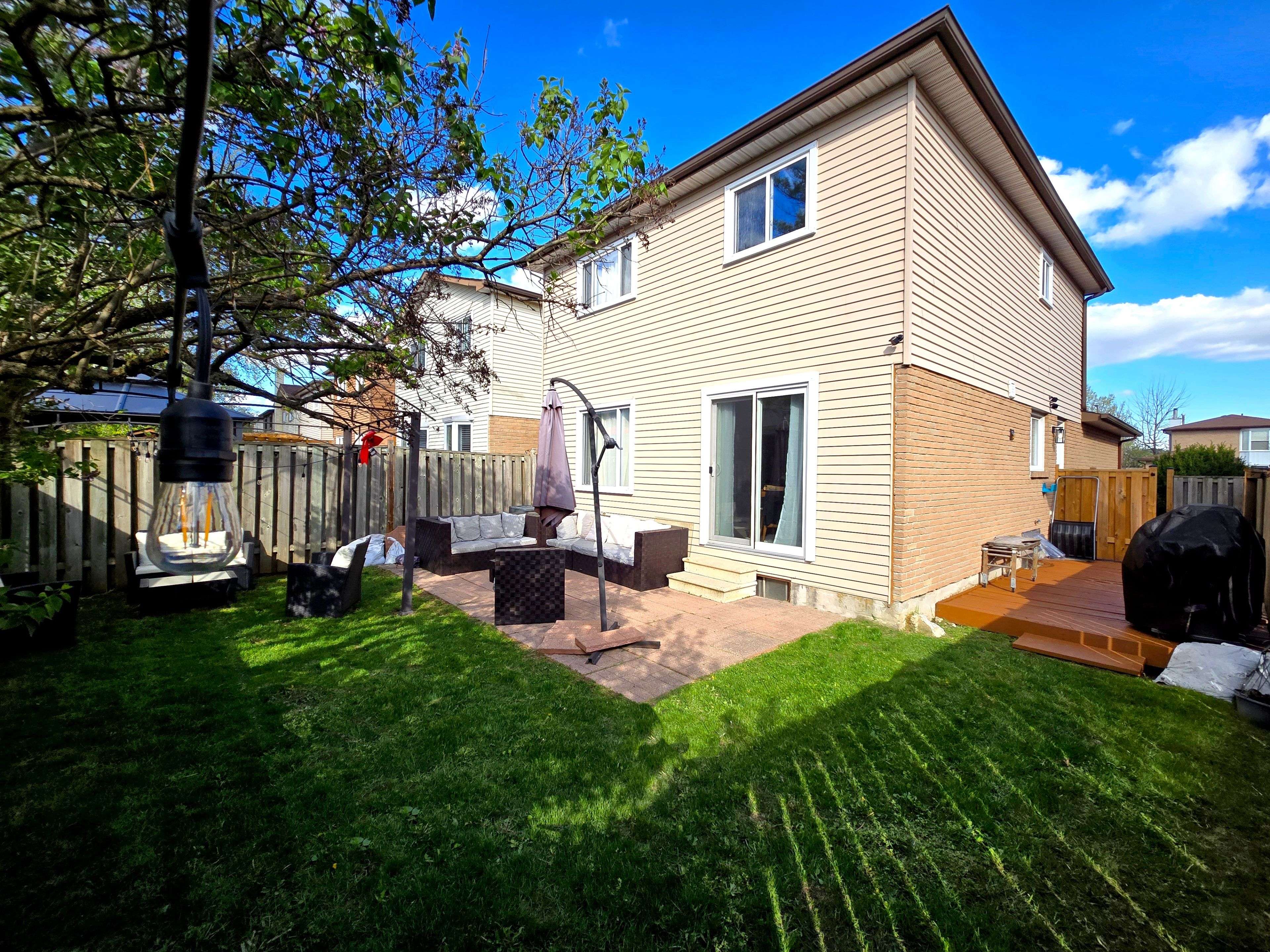 Brampton, ON L6X 2V6,4 Greenleaf CRES