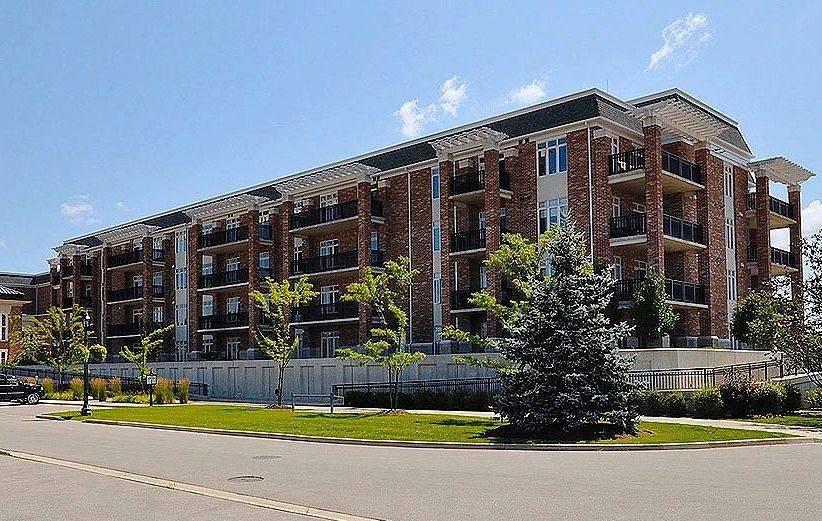 Guelph, ON N1G 5K8,65 Bayberry DR #208