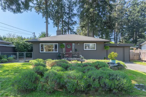 455 Tipton Ave, Colwood, BC V9C 2B8