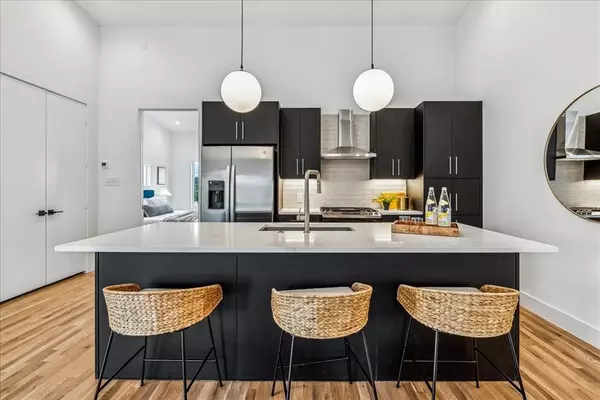Dallas, TX 75235,2138 Lovedale Avenue #102