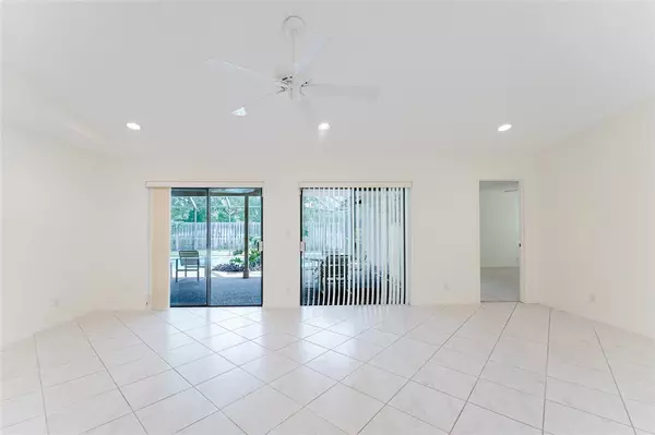 Coral Springs, FL 33071,10073 NW 7th Ct