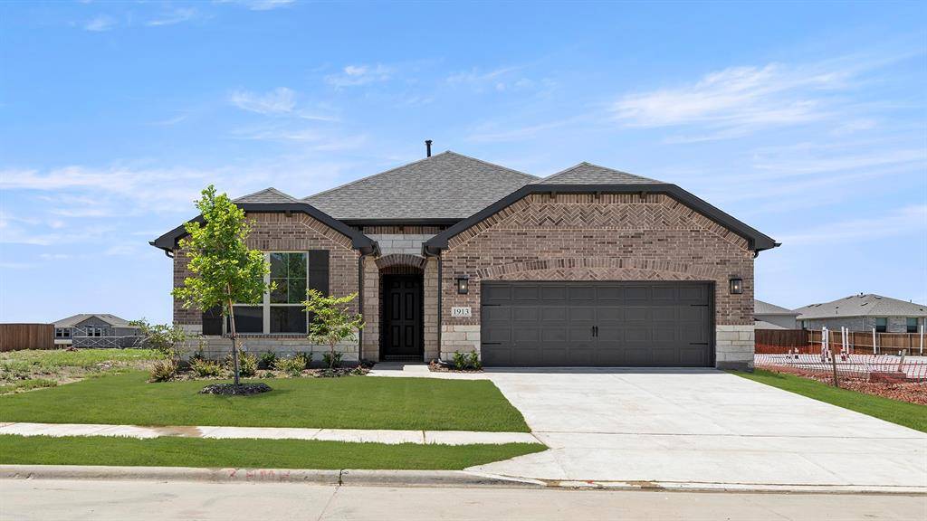 1913 Bobbin Mill Lane, Forney, TX 75126