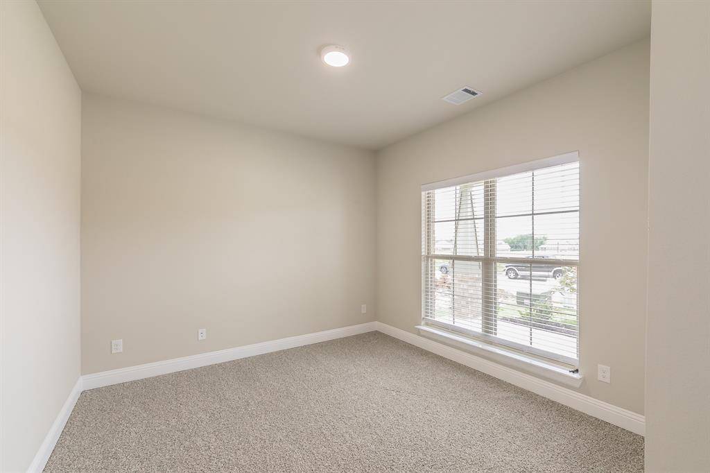 Alvarado, TX 76009,214 Navajo Trail